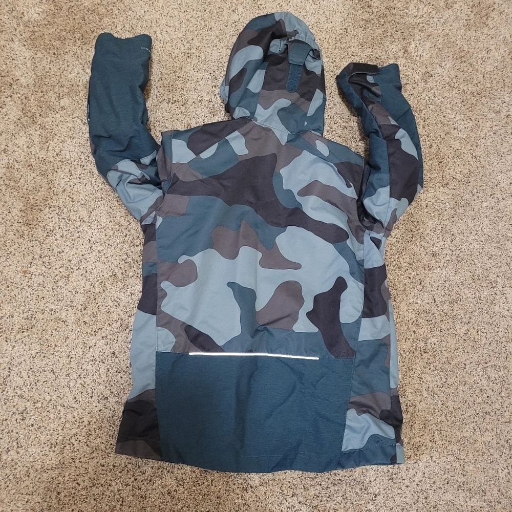 Columbia Omni-tech Camo Waterproof Whirlibird Hooded Jacket Size 8